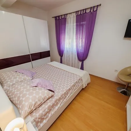Apartman Marija Kastela Exterior photo