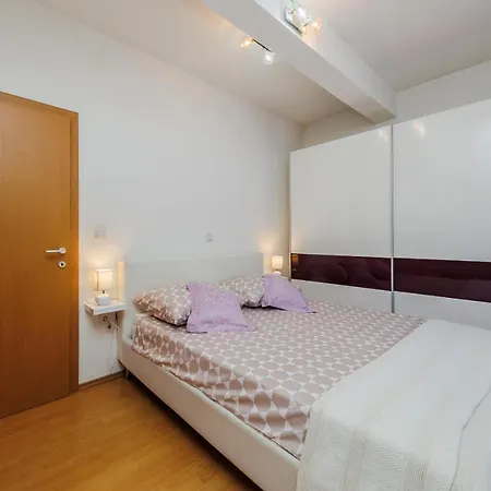 Apartman Marija Kastela Exterior photo