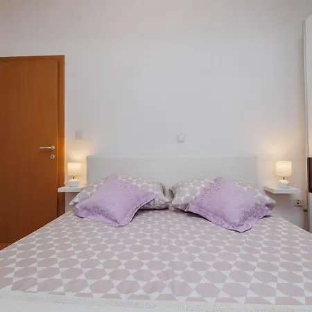 Apartman Marija Kastela Exterior photo